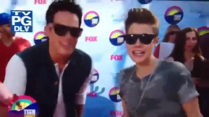 Justin Bieber Singing Call Me Maybe Teen Choice Awards