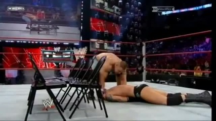 John Cena тръшва Wade Barrett върху 6 стола