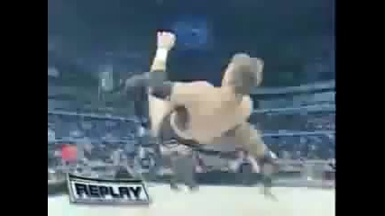 Bobby Lashley Закопа Jbl С Това Копие
