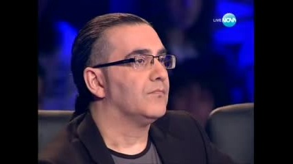 Александра Апостолова