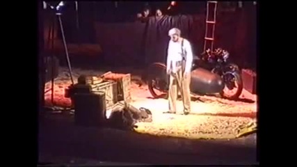 Juan Tarpinian - Vesti la giubba 