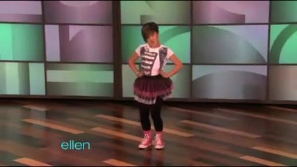 12 годишно момиче изумява с танца си 