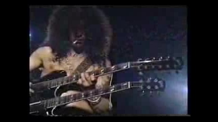 Slash solo - Only women bleed