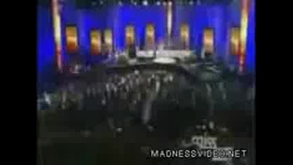 pageant host makes big entrance 