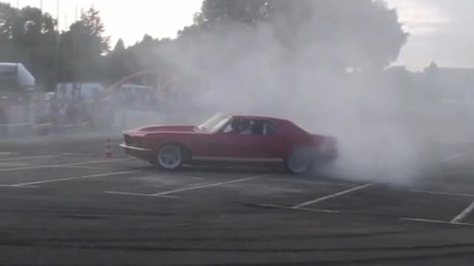 Ford Mustang drifting