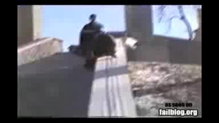 Много Гадно Размазване По Стълби