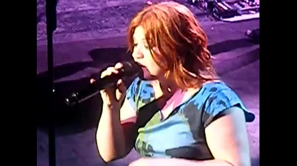 Kelly Clarkson My Life Woud Suck Without You Live Volkshaus, Zurich March 2010 