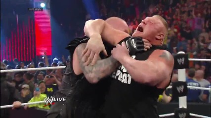 Гробаря се завърна и разби Брок Леснар - Raw 24.02.2014