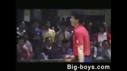 Ей така се играе тенис на маса