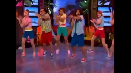 Танц В Раздвижи Се !! School's Out Performance - Shake It Up