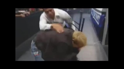 Alberto Del Rio - Arm Wrapped In A Chair Tossed Into Ring Post Vbox7