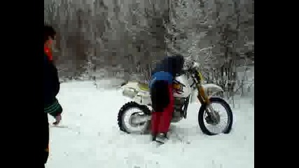 Ендуро Ръчка В Сняг