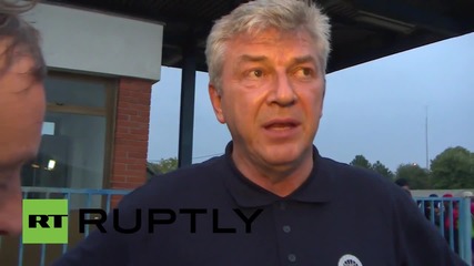 Croatia: Refugees bused to 4,000 capacity registration camp built overnight