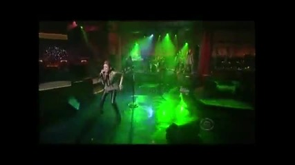 Miley Cyrus - Cant Be Tamed live (17 June 2010)