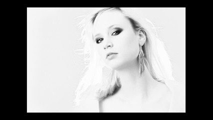 ^^vocals[57]^^ Max Graham feat. Ana Criado - Nothing Else Matters