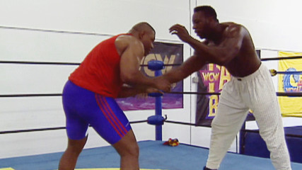Booker T grapples with former marine Craig "Pitbull" Pittman in rare Hidden Gem from 1998 (WWE Network Exclusive)
