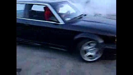 Burnout 320i E30 Second Gear