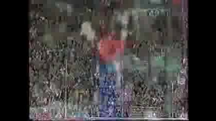 Спайдър - мен става футболен вратар
