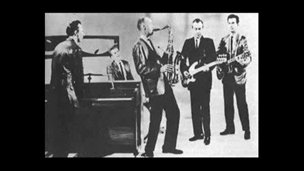 Bill Blacks Combo - Dont Be Cruel.