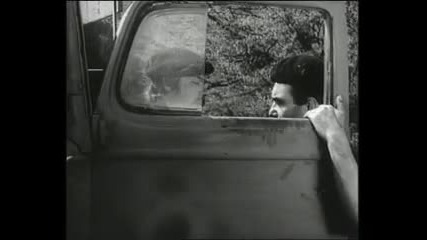 Българският сериал На всеки километър - Първи филм (1969), 3 серия - Пеещият часовник [част 4]