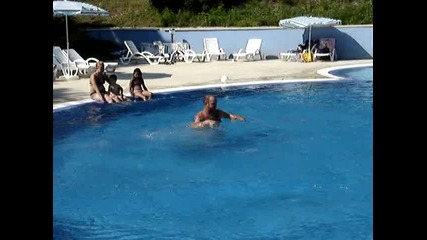 Иво - Бомбата 