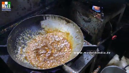 Бърза Храна на улицата в Мумбай - Chicken Munchow Soup 