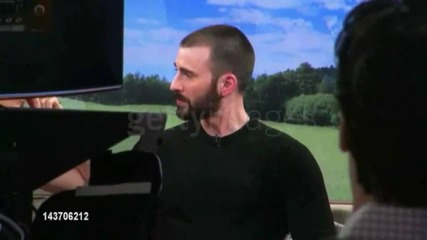 Маниаците Крис Хемсуърт и Крис Еванс говорят за филма си Отмъстителите
