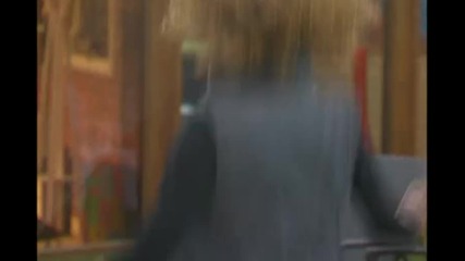 Vip Brother Люси скача на въже