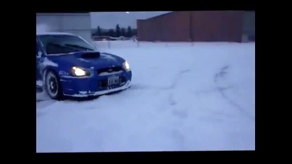 Subaru Crazy Drift дрифт на сняг