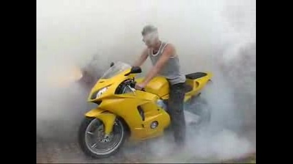 R1 Vs Cbr Burnout