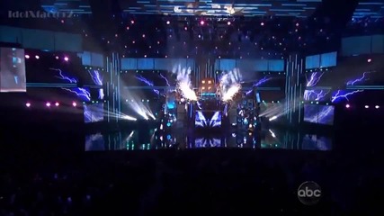 Страхотно изпъление!david Guetta & Nicki Minaj - Turn Me On & Super Bass Live