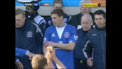 Бербатов гол - Everton 3 - 1 Man United - репортаж подробен 