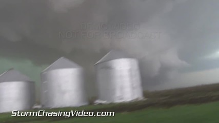 Торнадо в Небраска 11.5.2014