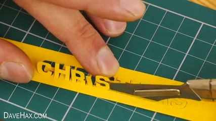 Как да направим панделка с надписи за подарък