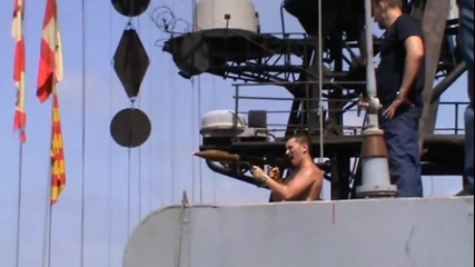 Руски моряци наказват Сомалийски пирати