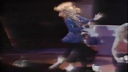 The Bangles - Walk Like An Egyptian Pittsburgh, Pa (1986) 