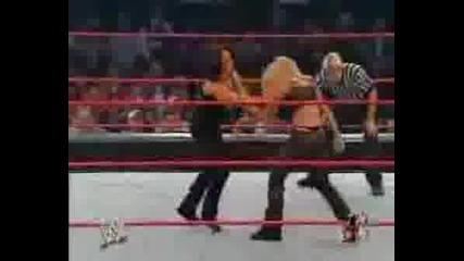Trish Stratus Vs Molly Holly
