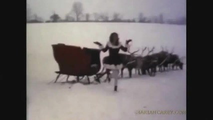 Mariah Carey wishes a Merry Christmas Ii You 
