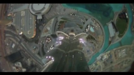 Скок с парашут от Бурж Дубай 2 
