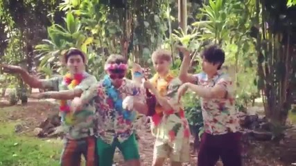 Super Junior in Hawaii_hula Dance