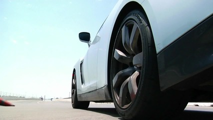 Nissan Gt - r R35 vs Shelby Gt500 Super Snake Drag Race