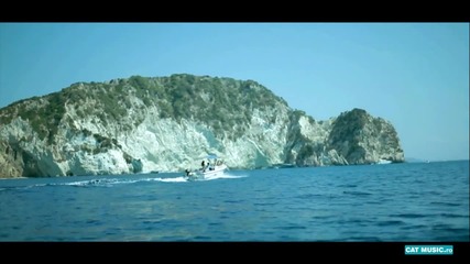 Превод « • Свежо Лятно Румънско 2o11 • » Liviu Hodor feat. Mona - Sweet Love
