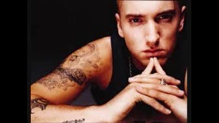 15. Love The Way You Lie, feat Rihanna - Eminem -