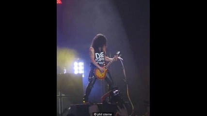 / Titus / Slash 
