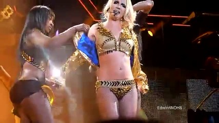 Britney Spears - Gimme More На Живо В Милуоки 9.7.11
