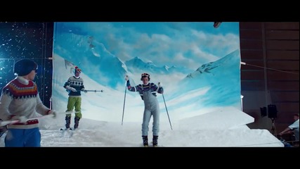 One Direction - Kiss You(official Video)