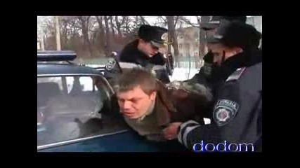 Полицаи срещу пиян шофьор ( Смях )