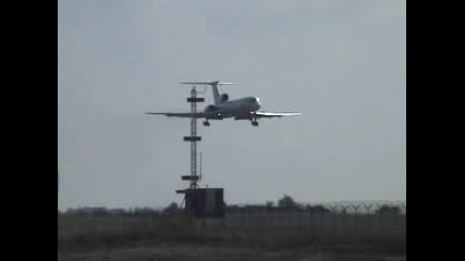 Tu 154 landing