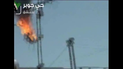 Сирийски хеликоптери се разбиват в небето над Дамаск
