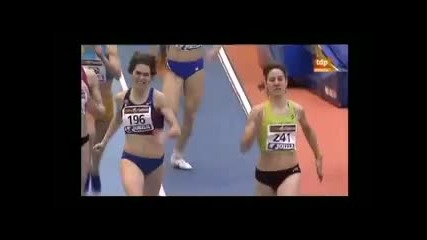 финиширане на лекоатлетистка (смях) 